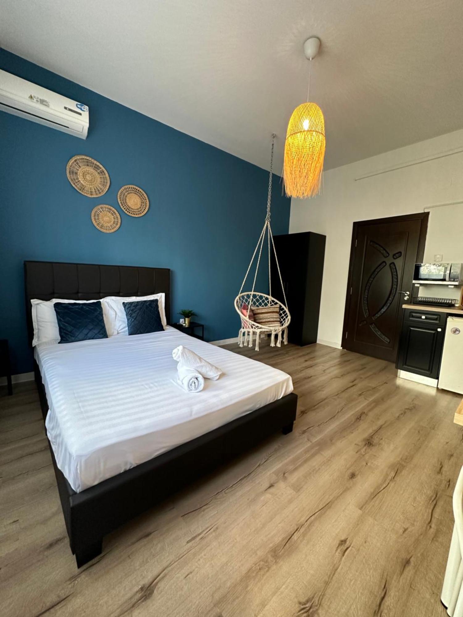 Central Studio Sapphire Lägenhet Bukarest Exteriör bild